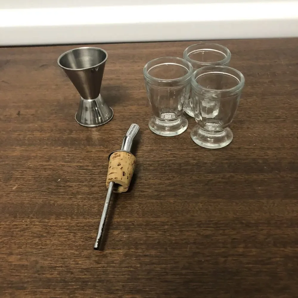 Unknown mcm glass